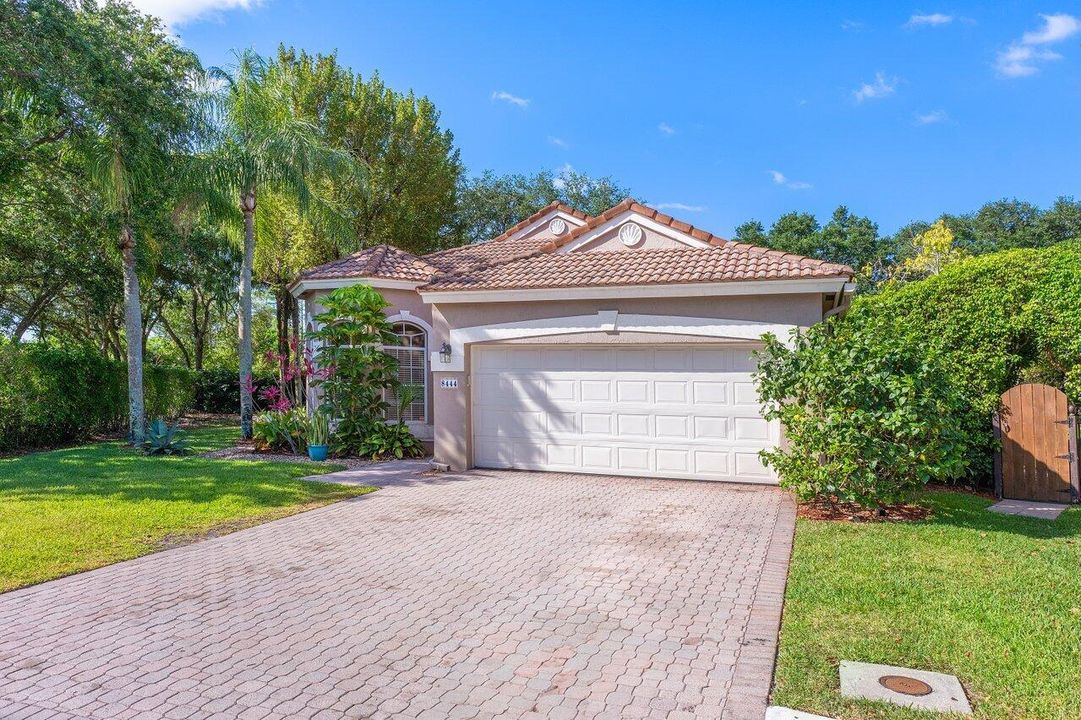 For Sale: $692,000 (3 beds, 2 baths, 1854 Square Feet)