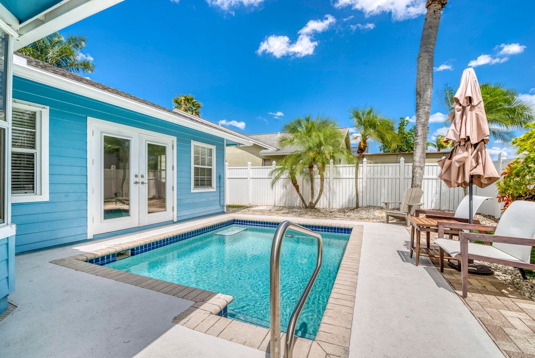Active With Contract: $625,000 (3 beds, 2 baths, 1839 Square Feet)