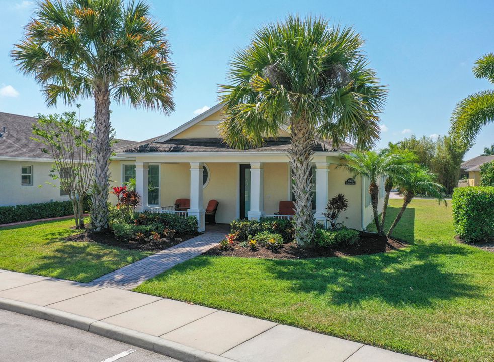 For Sale: $440,000 (3 beds, 2 baths, 1720 Square Feet)