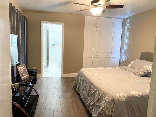 For Rent: $2,200 (2 beds, 2 baths, 1374 Square Feet)