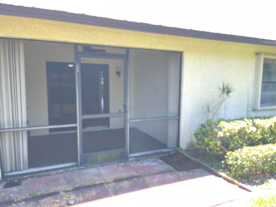 For Sale: $250,000 (3 beds, 2 baths, 1411 Square Feet)