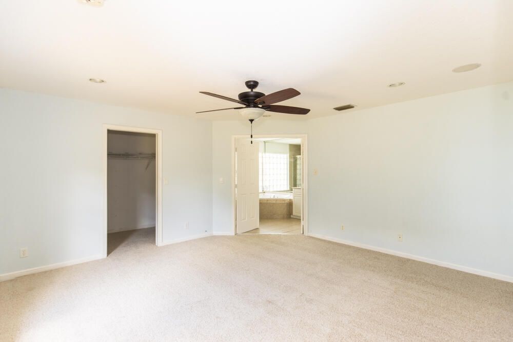 Active With Contract: $4,400 (3 beds, 2 baths, 2105 Square Feet)