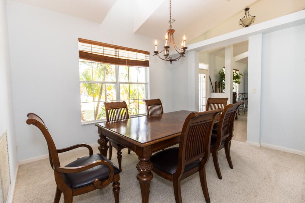 Active With Contract: $4,400 (3 beds, 2 baths, 2105 Square Feet)