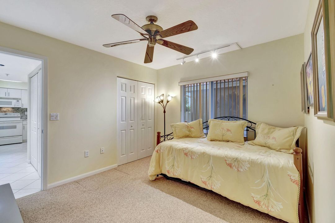 For Sale: $319,900 (2 beds, 2 baths, 1509 Square Feet)