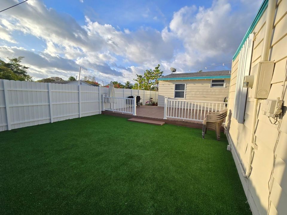 For Sale: $474,900 (3 beds, 2 baths, 1452 Square Feet)