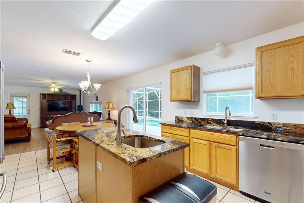 For Sale: $499,950 (4 beds, 2 baths, 2800 Square Feet)