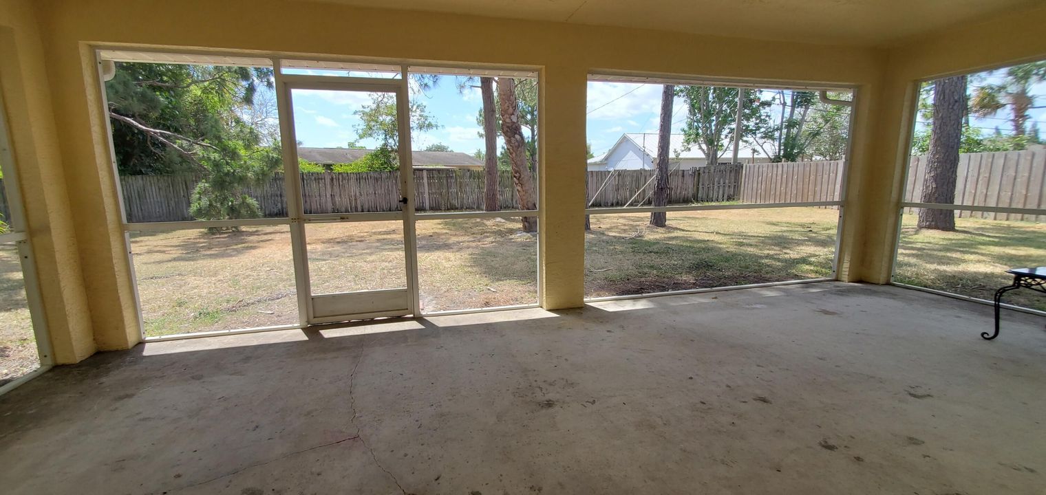 For Sale: $379,900 (3 beds, 2 baths, 1426 Square Feet)