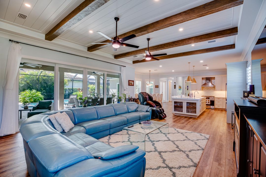 Active With Contract: $1,500,000 (4 beds, 3 baths, 3041 Square Feet)