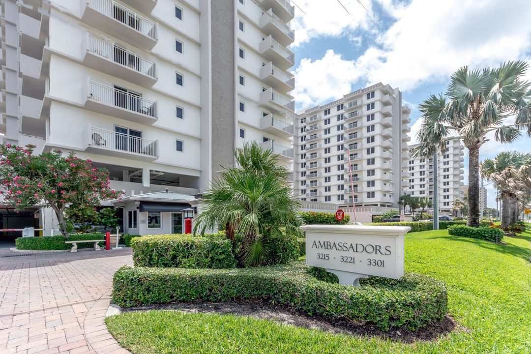 Active With Contract: $8,350 (2 beds, 2 baths, 1050 Square Feet)