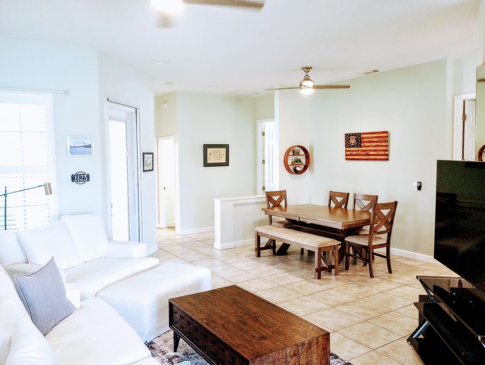 For Sale: $419,900 (3 beds, 2 baths, 1679 Square Feet)