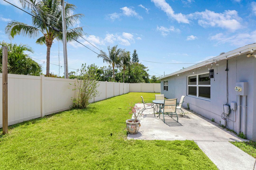 For Sale: $760,000 (4 beds, 3 baths, 2728 Square Feet)