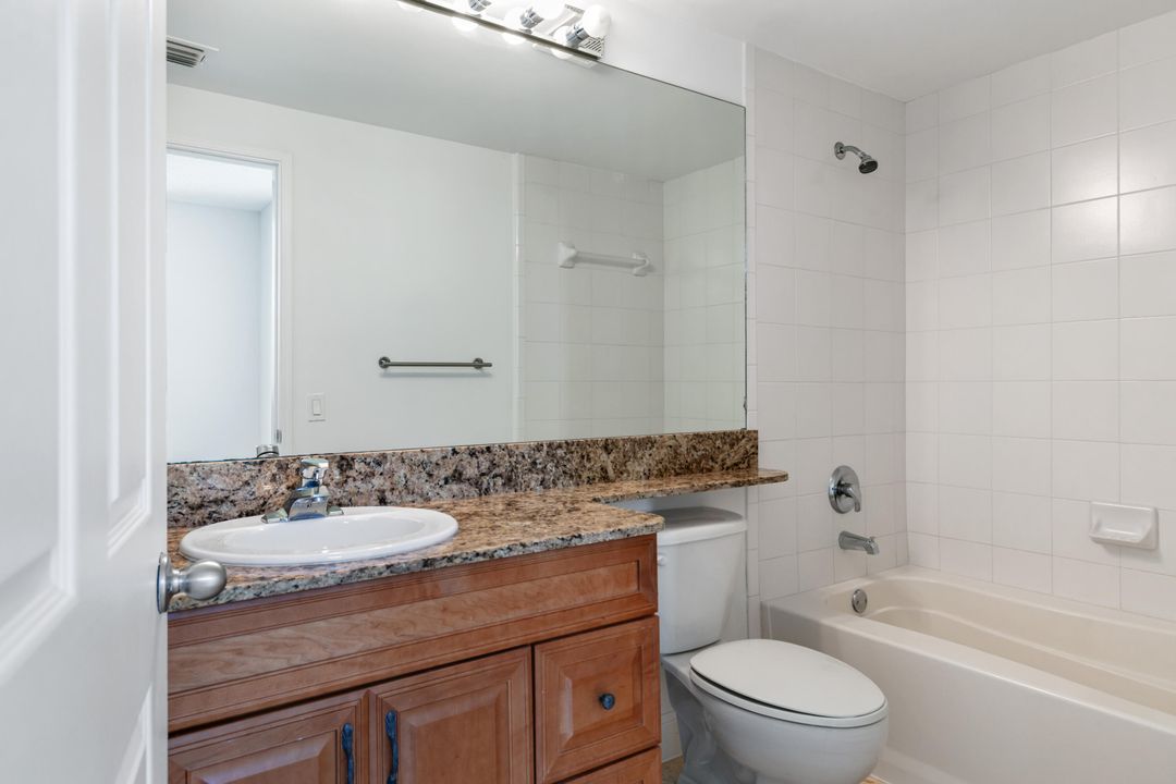 For Sale: $550,000 (2 beds, 2 baths, 1140 Square Feet)