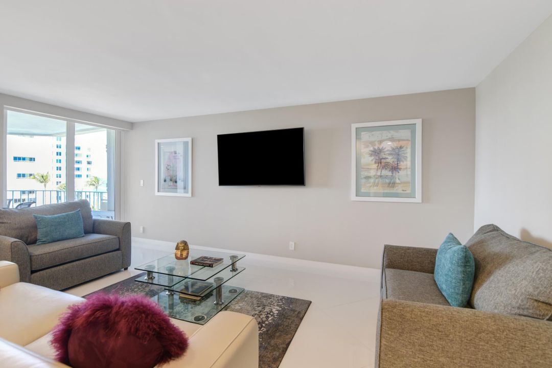 For Sale: $2,100,000 (2 beds, 2 baths, 1448 Square Feet)