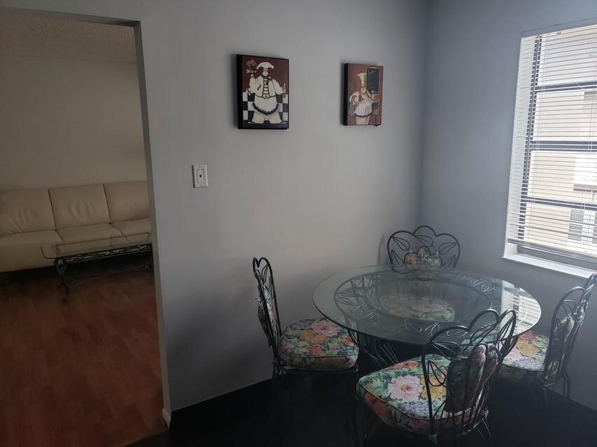 For Rent: $1,650 (1 beds, 1 baths, 795 Square Feet)