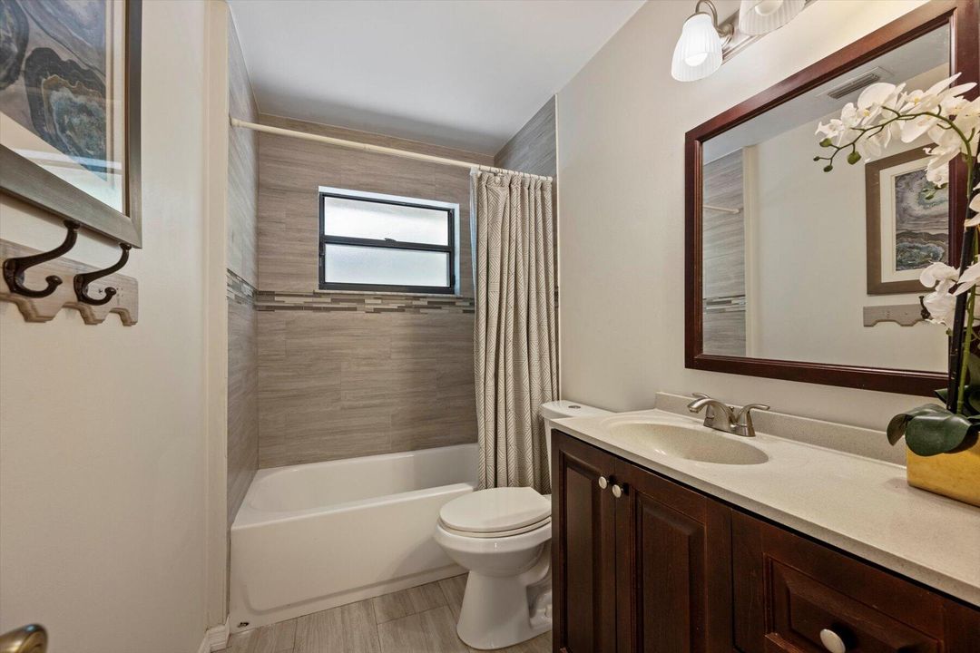 For Sale: $600,000 (3 beds, 3 baths, 2115 Square Feet)