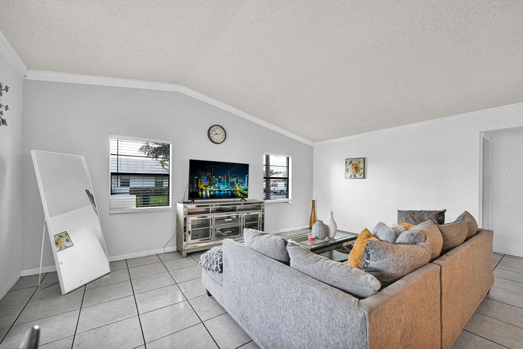 Active With Contract: $250,000 (3 beds, 2 baths, 1446 Square Feet)