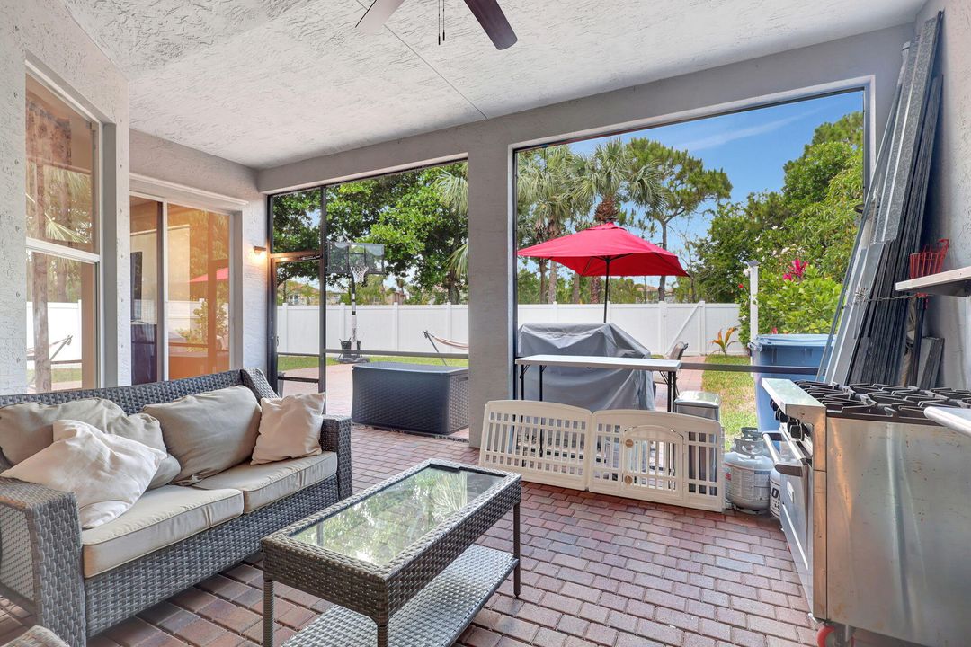 Active With Contract: $695,000 (5 beds, 3 baths, 2941 Square Feet)
