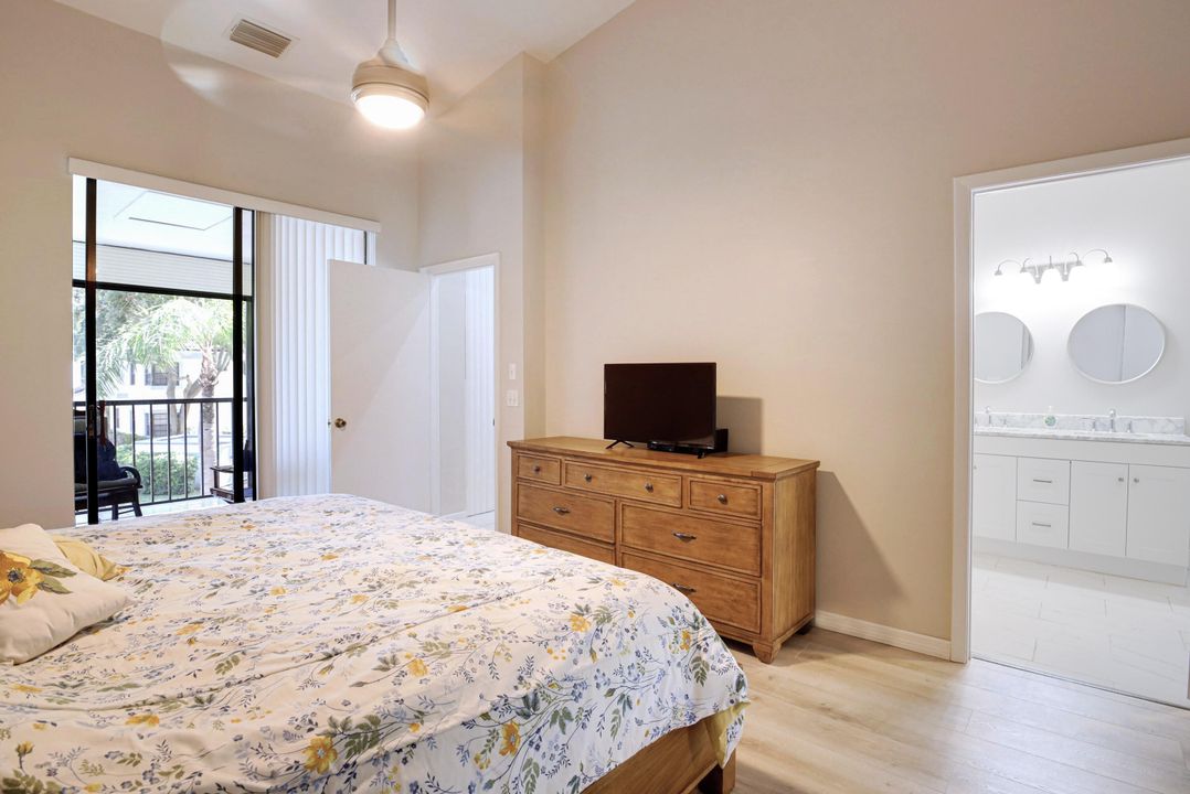 For Sale: $305,000 (3 beds, 2 baths, 1282 Square Feet)