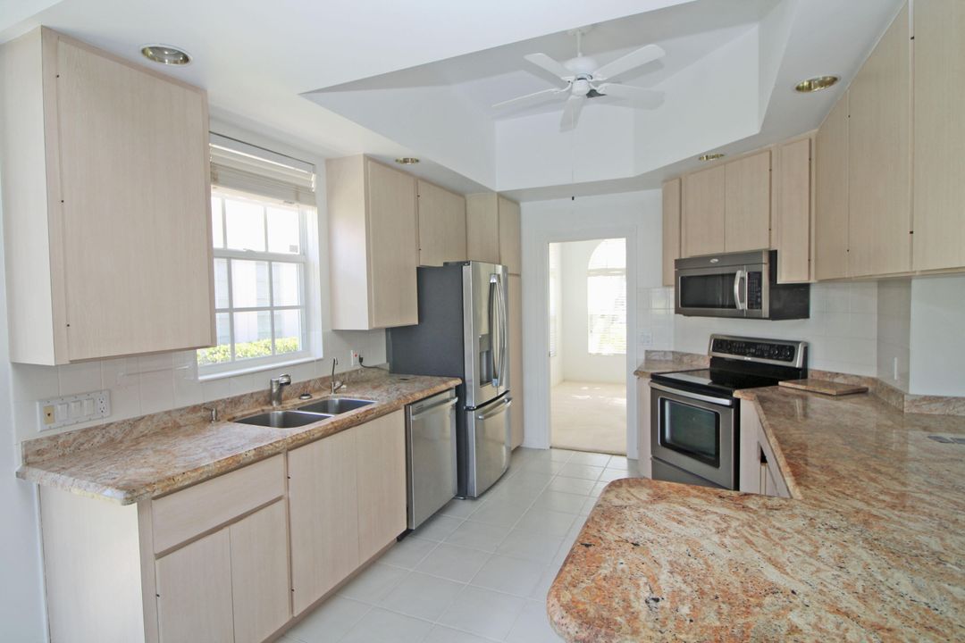 For Sale: $625,000 (3 beds, 2 baths, 1983 Square Feet)