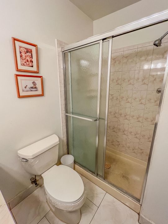 待售: $179,900 (2 贝兹, 2 浴室, 1021 平方英尺)