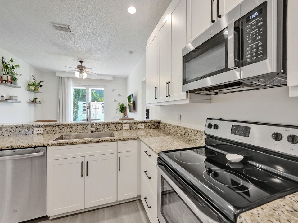 For Sale: $619,900 (3 beds, 2 baths, 1400 Square Feet)