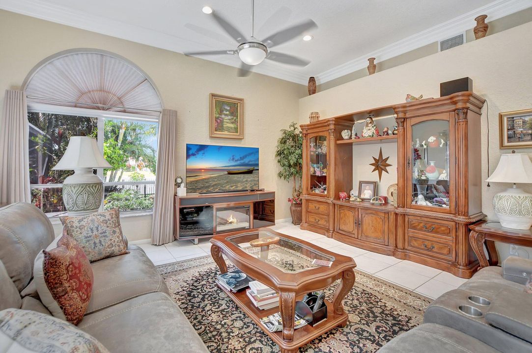 Active With Contract: $1,095,000 (4 beds, 3 baths, 2446 Square Feet)