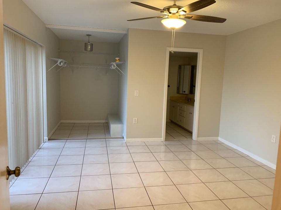For Rent: $2,500 (2 beds, 2 baths, 1188 Square Feet)