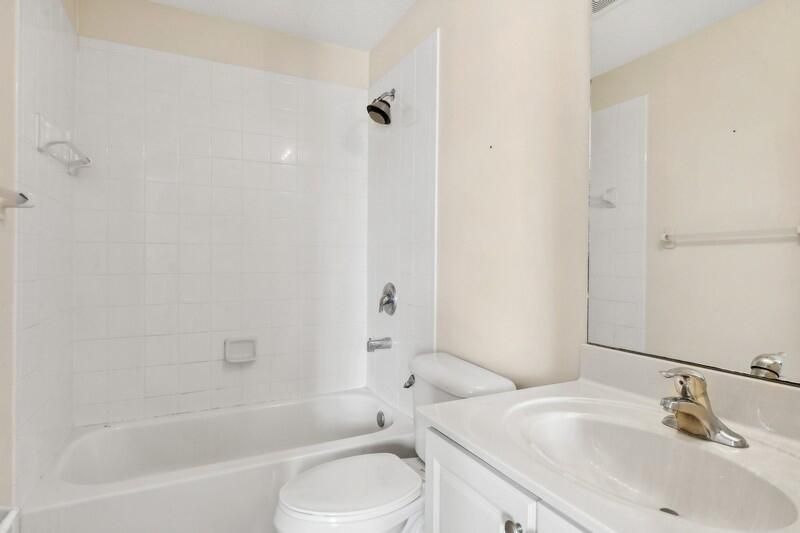 For Sale: $290,000 (2 beds, 2 baths, 1280 Square Feet)
