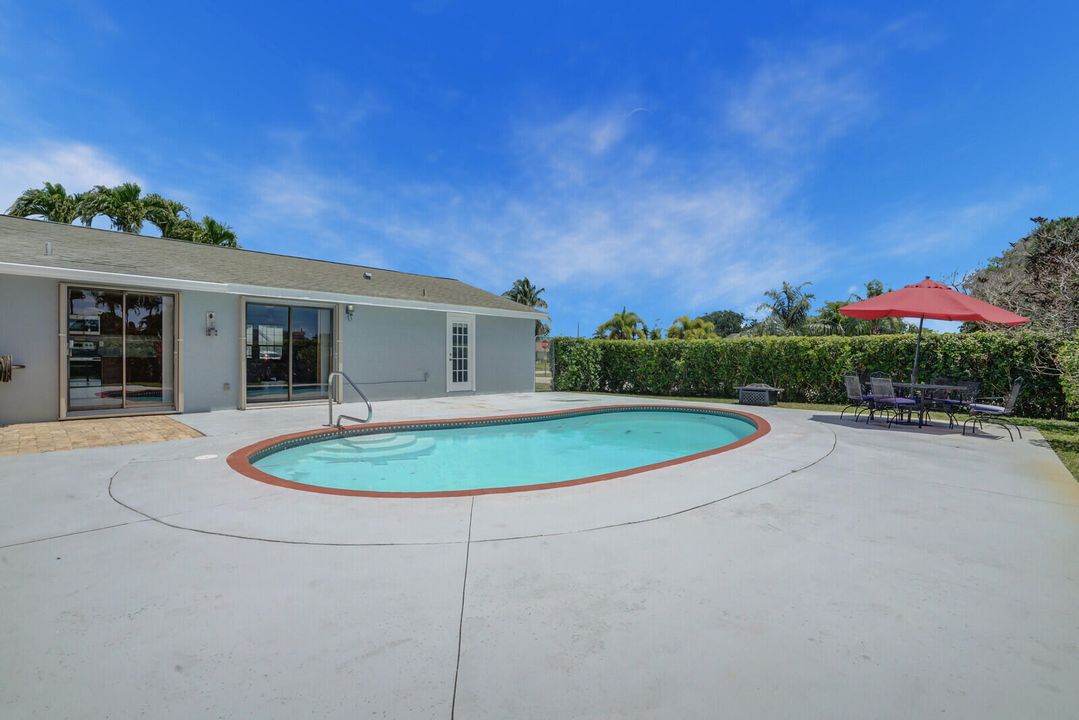 For Sale: $479,000 (2 beds, 2 baths, 1440 Square Feet)