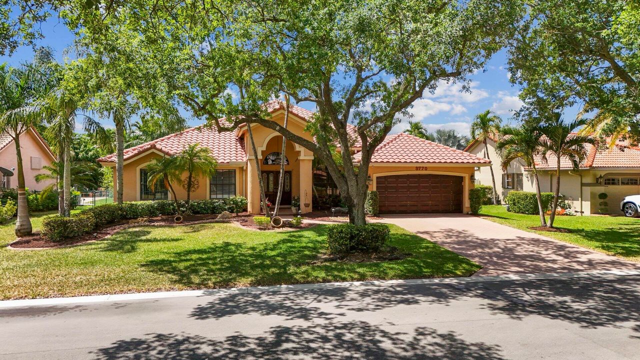 Active With Contract: $789,900 (4 beds, 3 baths, 2462 Square Feet)