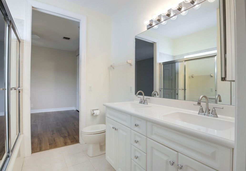 For Sale: $570,000 (3 beds, 2 baths, 2240 Square Feet)