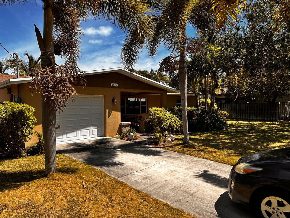 For Sale: $579,000 (3 beds, 2 baths, 1610 Square Feet)