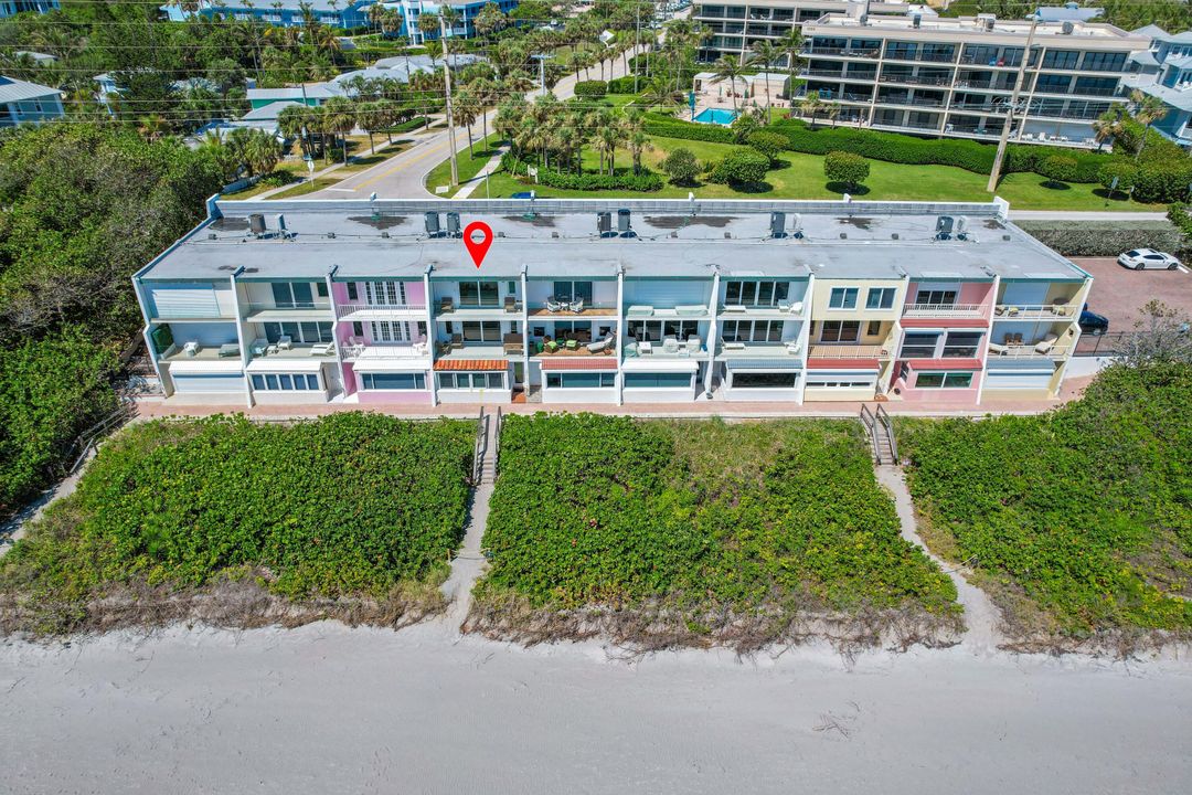 For Sale: $3,495,000 (2 beds, 2 baths, 2023 Square Feet)