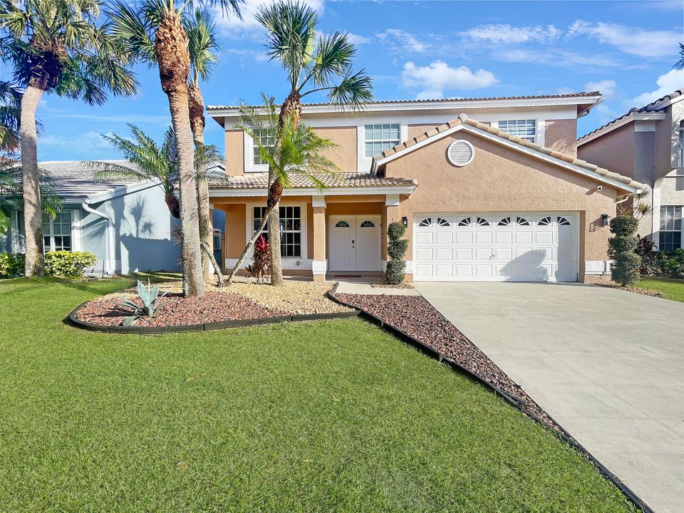 Active With Contract: $769,900 (4 beds, 3 baths, 2864 Square Feet)