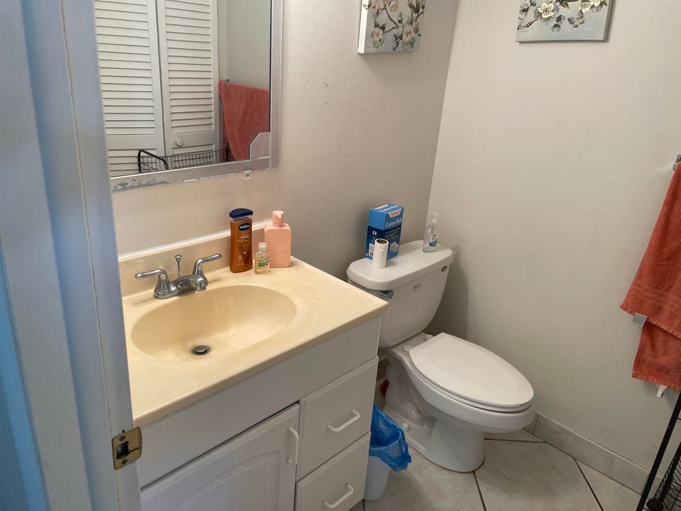 For Rent: $1,450 (1 beds, 1 baths, 790 Square Feet)