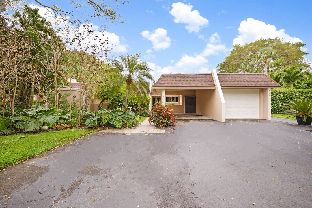 For Sale: $660,000 (3 beds, 2 baths, 1925 Square Feet)