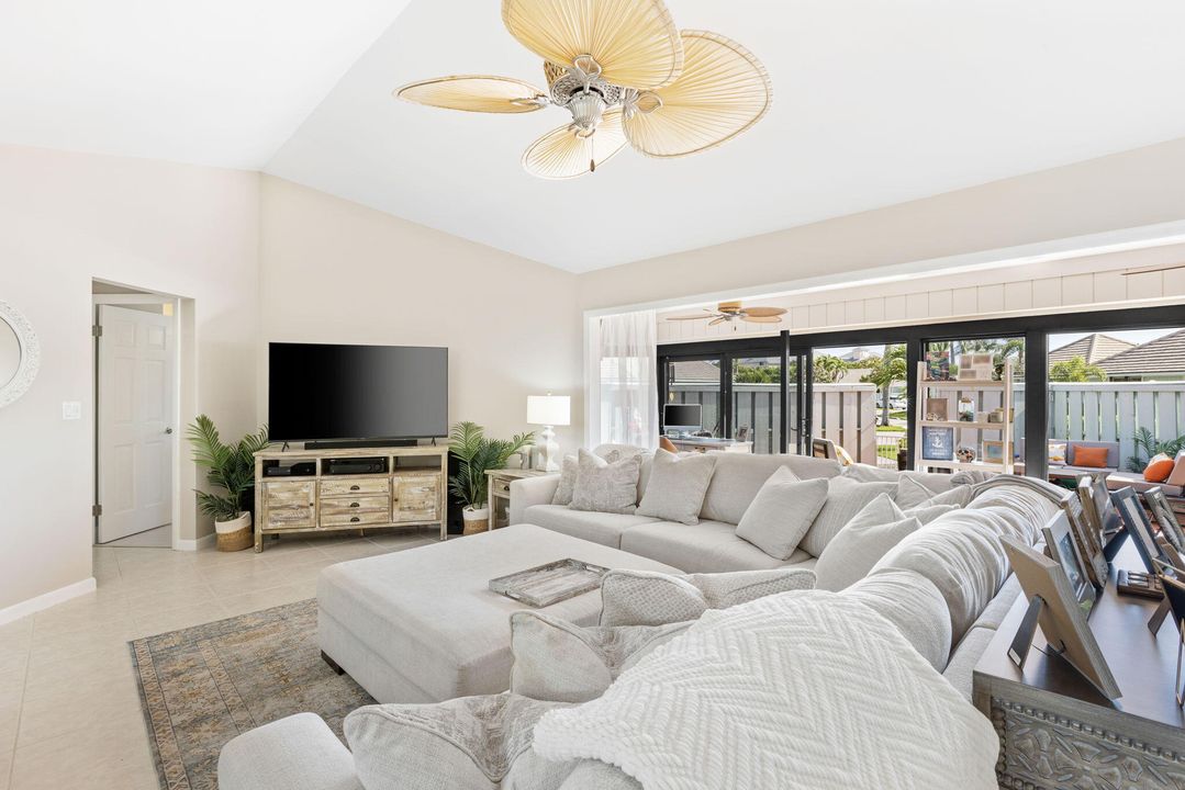 For Sale: $659,000 (2 beds, 2 baths, 1540 Square Feet)