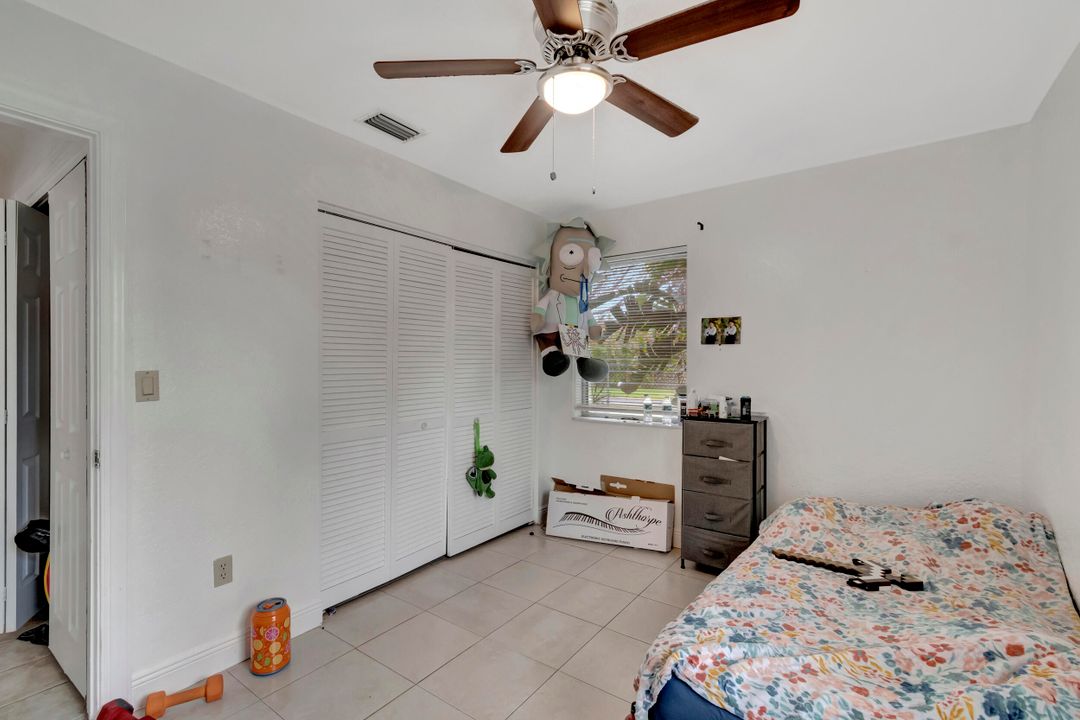 For Sale: $550,000 (3 beds, 1 baths, 1112 Square Feet)