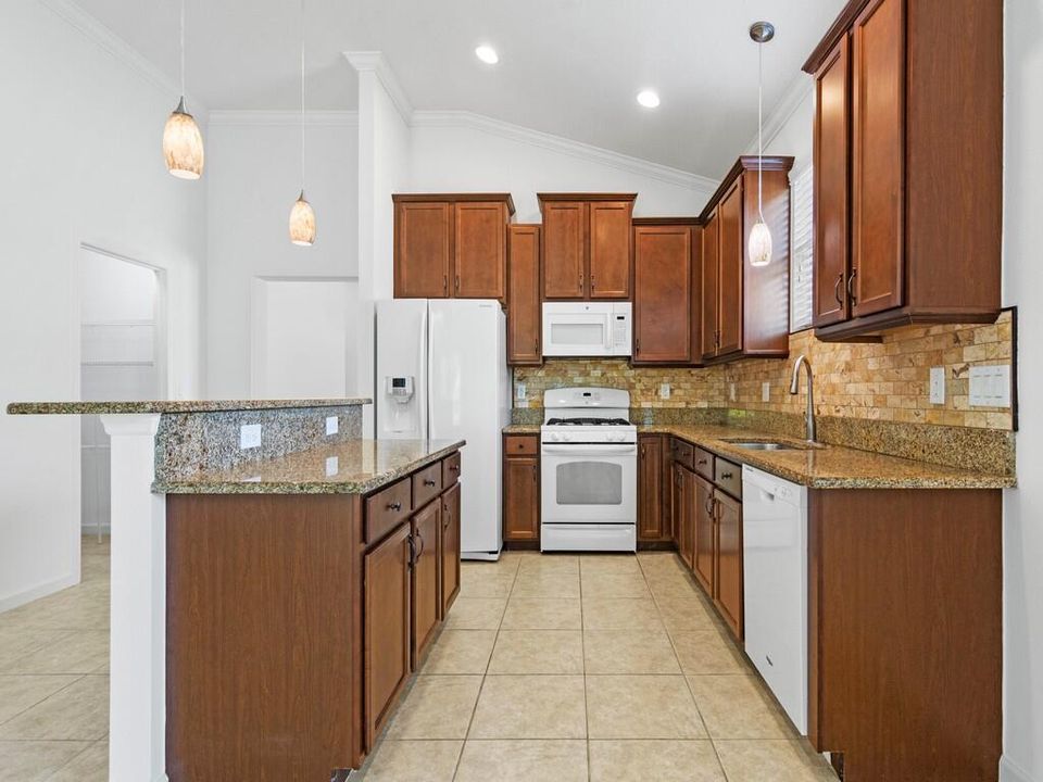 For Sale: $465,000 (4 beds, 2 baths, 2216 Square Feet)