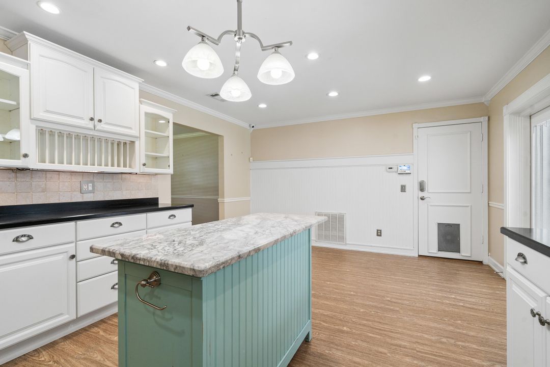 For Sale: $435,000 (3 beds, 2 baths, 120 Square Feet)