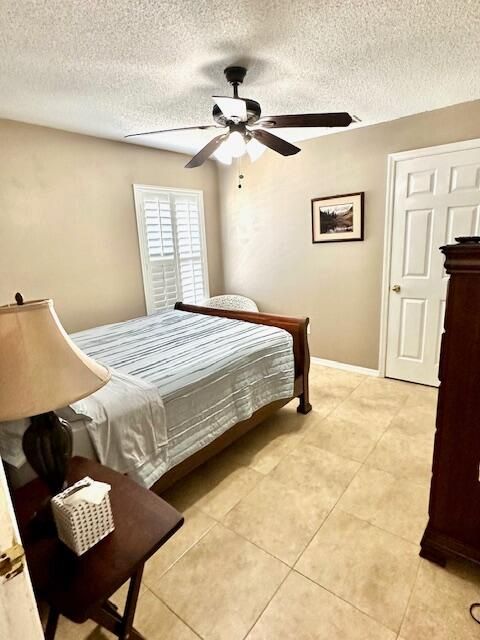 For Rent: $2,800 (4 beds, 2 baths, 2160 Square Feet)