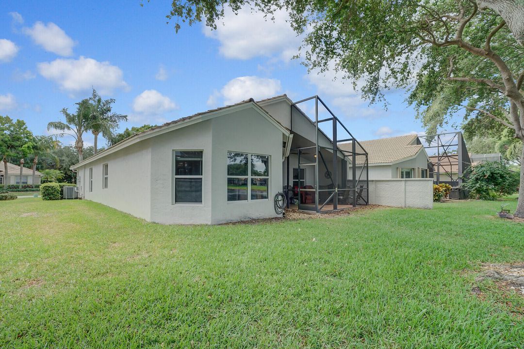 Active With Contract: $3,900 (3 beds, 2 baths, 1798 Square Feet)