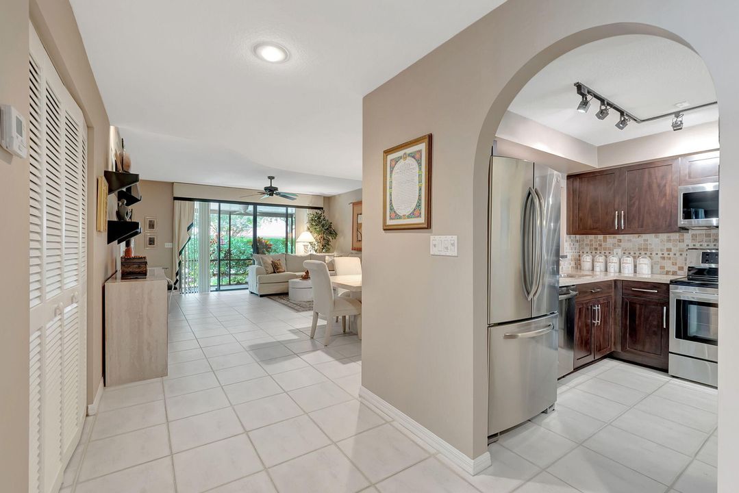 Active With Contract: $425,000 (3 beds, 2 baths, 1477 Square Feet)