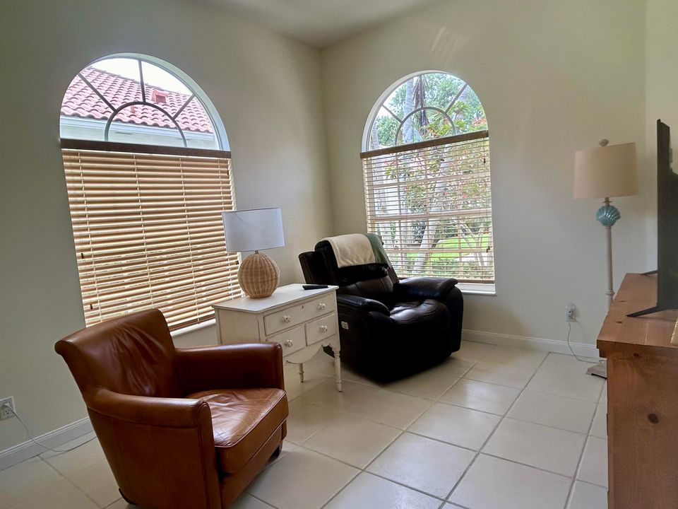 Active With Contract: $4,300 (3 beds, 2 baths, 2226 Square Feet)