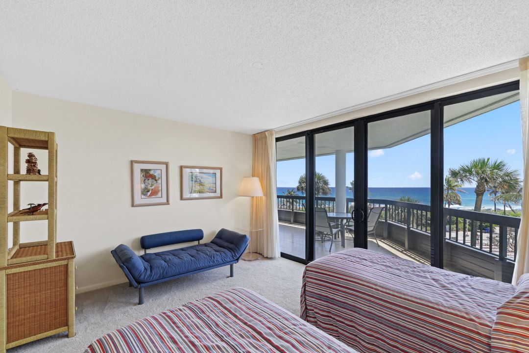 Active With Contract: $2,800,000 (2 beds, 2 baths, 1886 Square Feet)