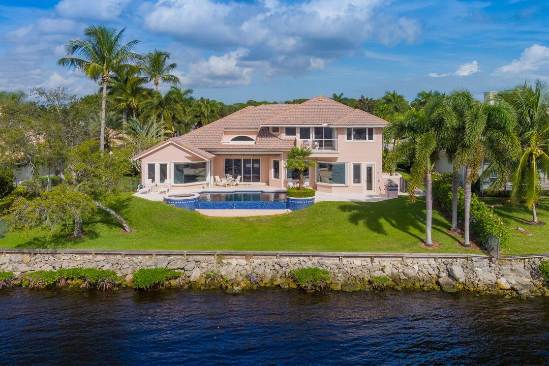 For Sale: $1,995,000 (3 beds, 3 baths, 3568 Square Feet)