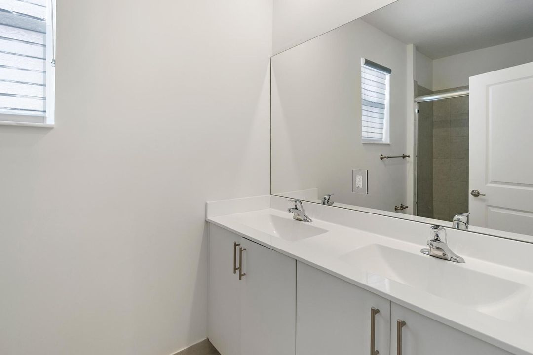 For Sale: $649,000 (3 beds, 2 baths, 1344 Square Feet)