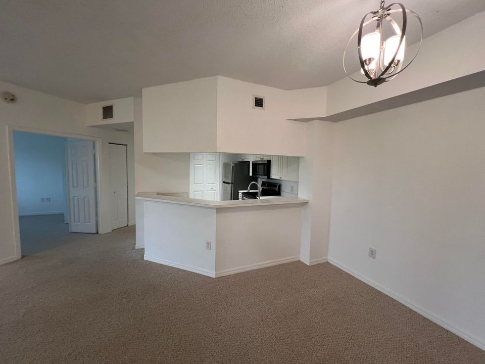 For Rent: $2,850 (3 beds, 2 baths, 1316 Square Feet)