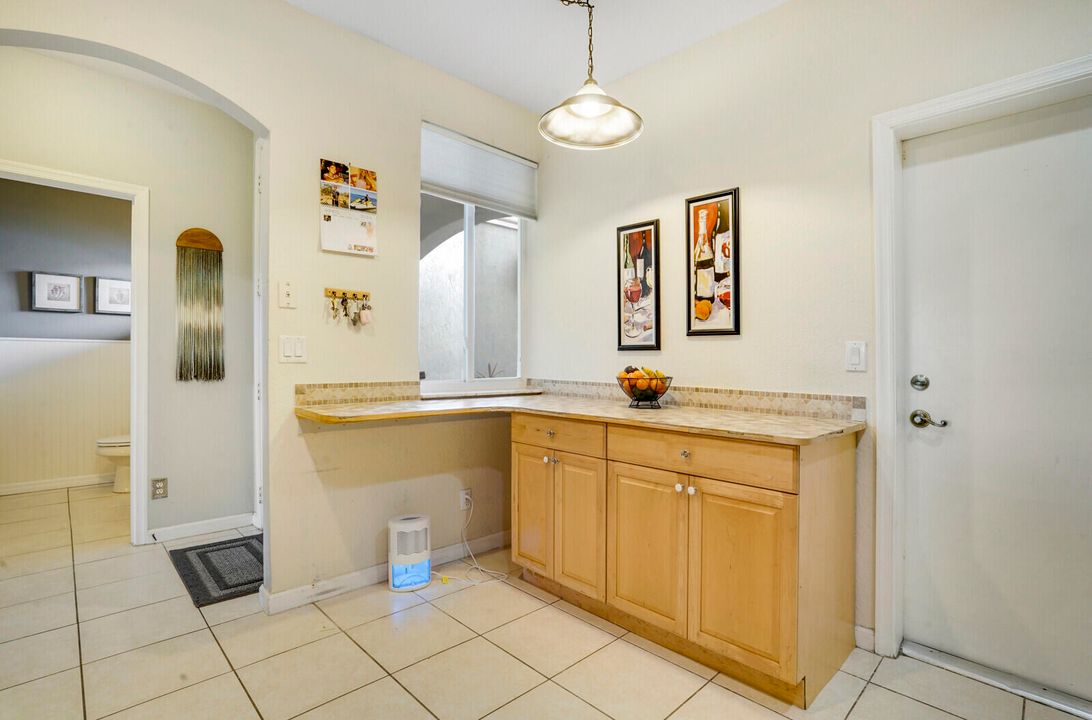 For Sale: $345,000 (3 beds, 2 baths, 1447 Square Feet)