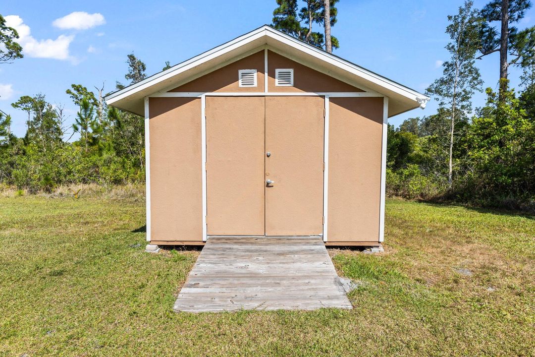 For Sale: $1,150,000 (3 beds, 3 baths, 2307 Square Feet)